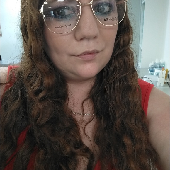 Large Gold Eyeglasses - Picture 16 of 16